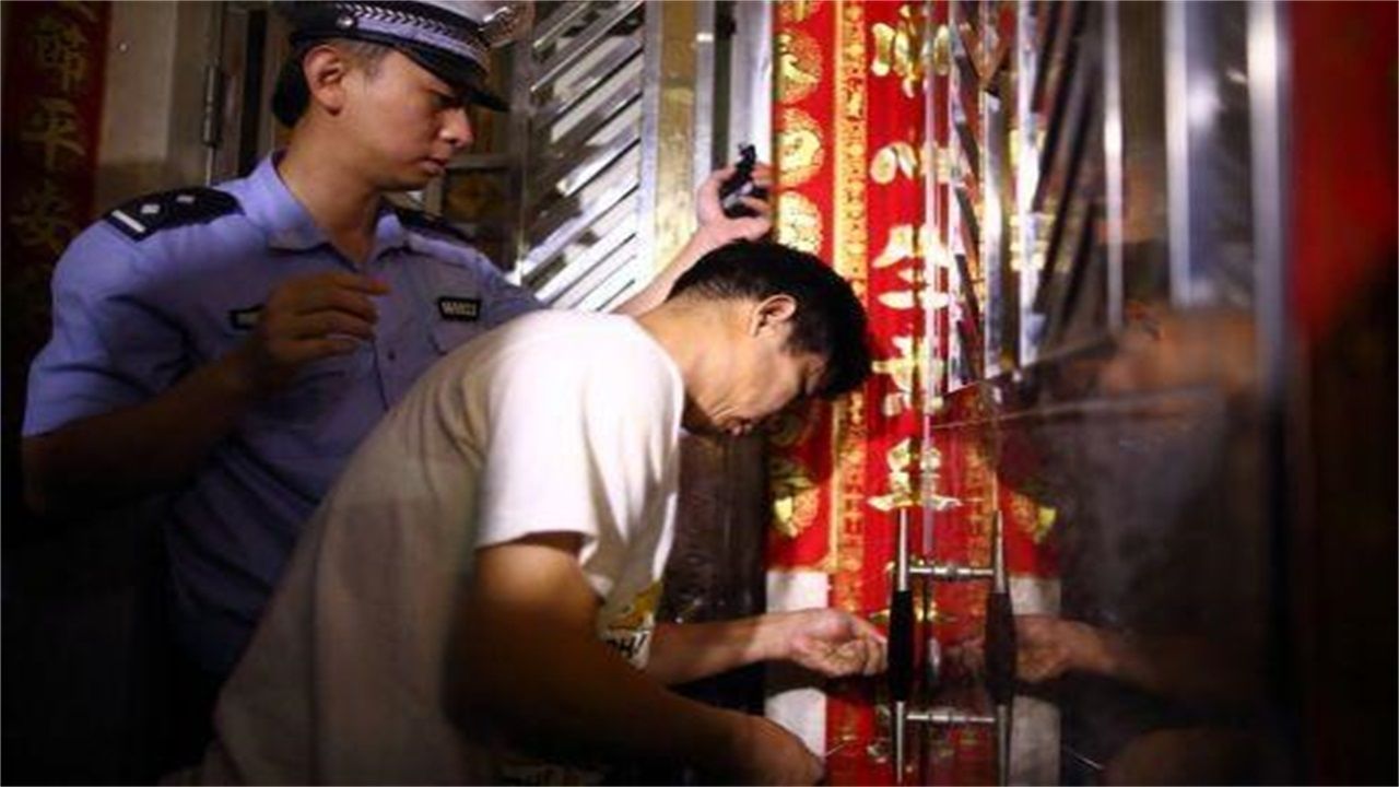 南平请开锁师傅开了锁后，师傅为什么一般都不进门，就算主人请也不进去？